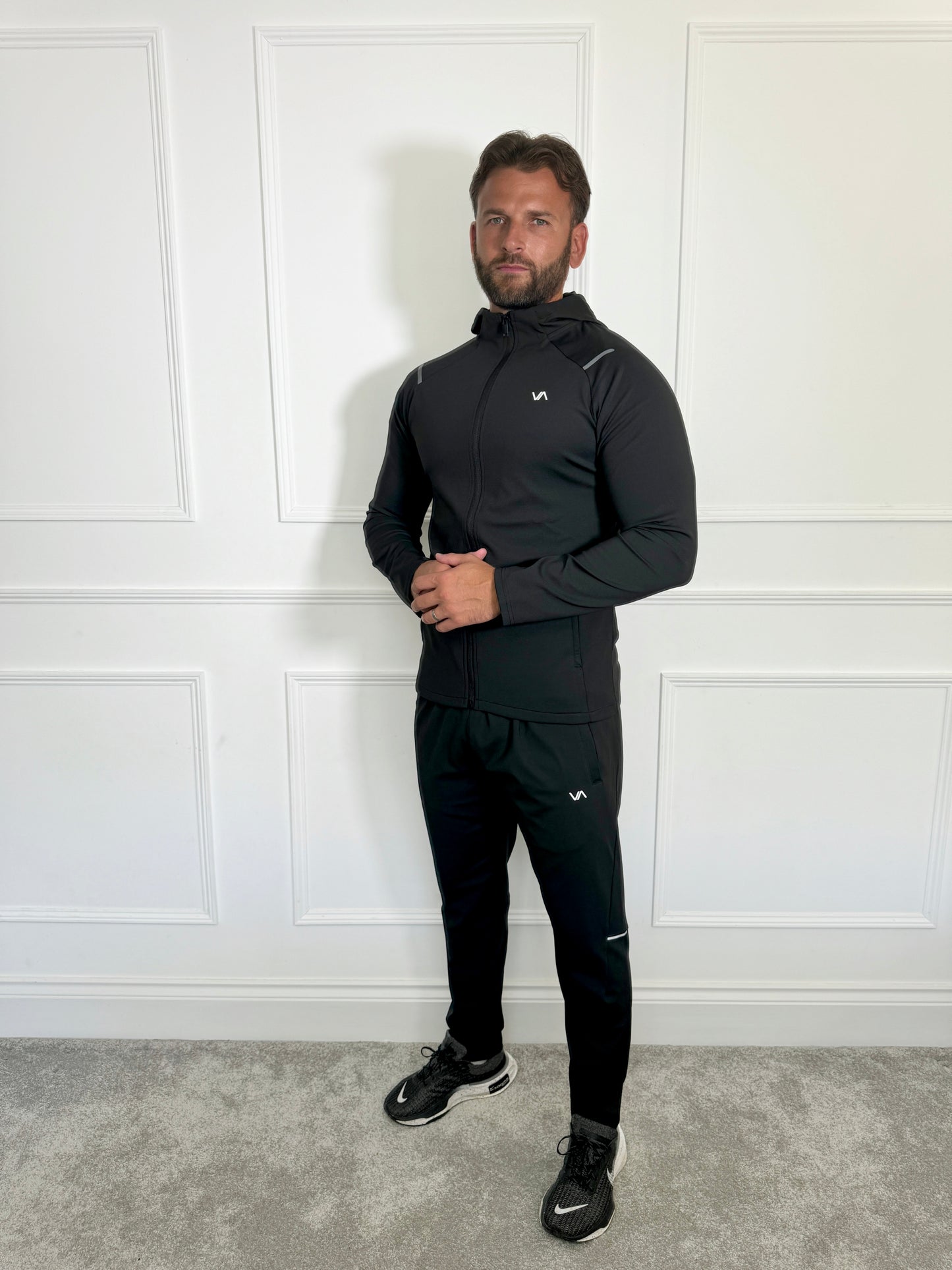 Vibe Active Mens Tracksuit - Black