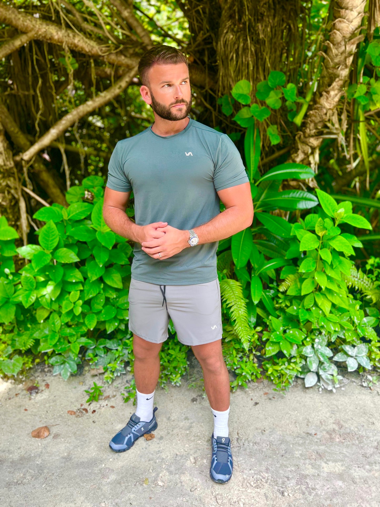 Vibe Active Elite Shorts - Khaki Grey